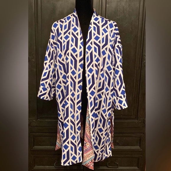 Chico’s Reversible colorful print kimono OS - Picture 7 of 11